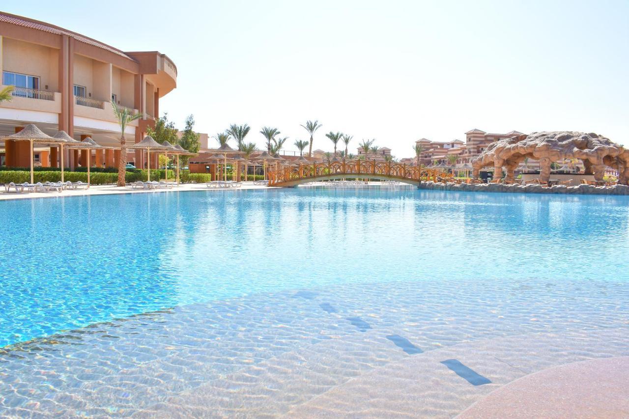 Parrotel Lagoon Waterpark Resort Шарм ел-Шейх Екстериор снимка