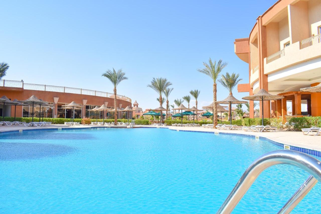 Parrotel Lagoon Waterpark Resort Шарм ел-Шейх Екстериор снимка